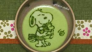 Sluurp! Matcha Cantik Ini Dihias Gambar Lukisan Kartun