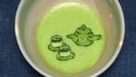 Sluurp! Matcha Cantik Ini Dihias Gambar Lukisan Kartun