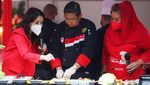 Momen PDIP Demo Masak Tanpa Minyak Goreng