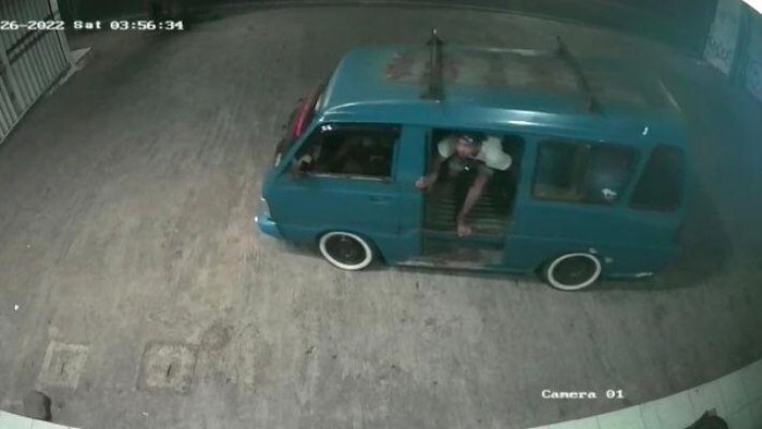 Viral Pencurian Tong Sampah di Depok, Pelaku Beraksi Bawa Angkot