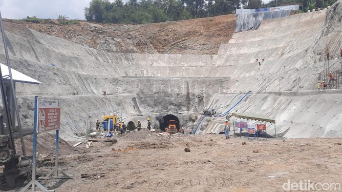 pembangunan terowongan bendungan bagong trenggalek