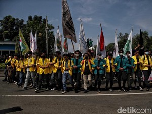 Cegah Pelajar Ikut Demo, Disdik DKI Imbau Ortu Antar Anak Sekolah Besok