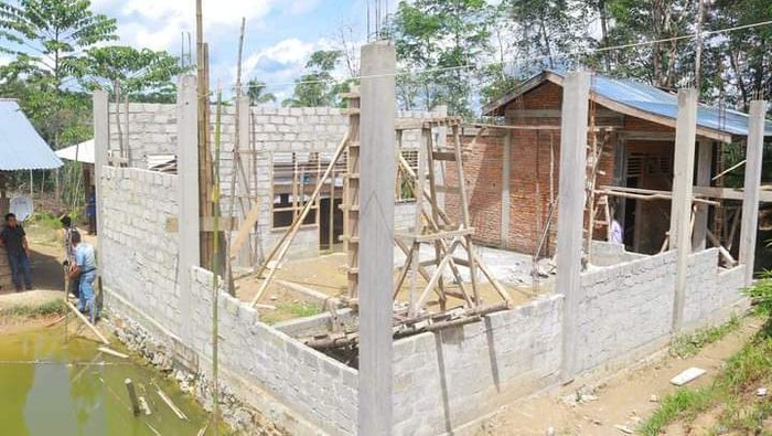 Proyek gedung SMAN 3 Huruna di Nias Selatan mangkrak (dok. Istimewa)