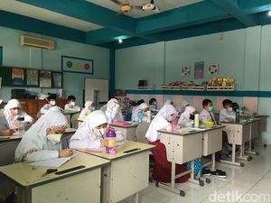 PTM Surabaya yang Kembali digelar 100% Wajib Dapat Persetujuan Orang Tua