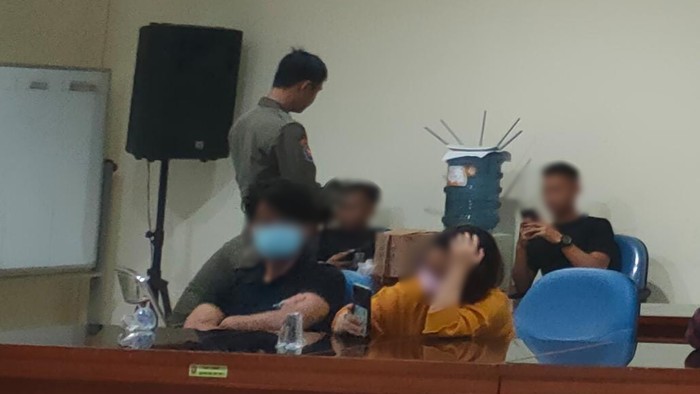 Satpol PP Kabupaten Bogor menjaring 6 pasangan belum nikah di hotel kawasan Ciawi