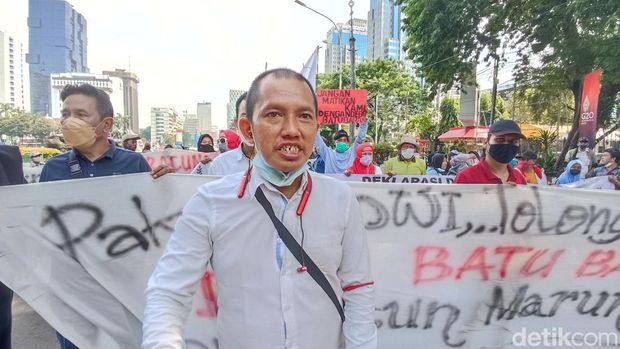 Setelah Raihan (9), korban yang mengalami ulkus kornea diduga akibat polusi abu batu bara di Marunda, Jakut bertambah dua orang. Warga minta pemerintah turun tangan (Wildan N/detikcom)