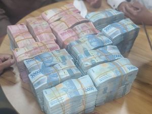Reza Arap Serahkan Uang Rp 950 Juta dari Doni Salmanan ke Bareskrim!