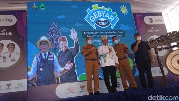 Wagub Jabar Uu Ruzhanul Ulum di Garut.