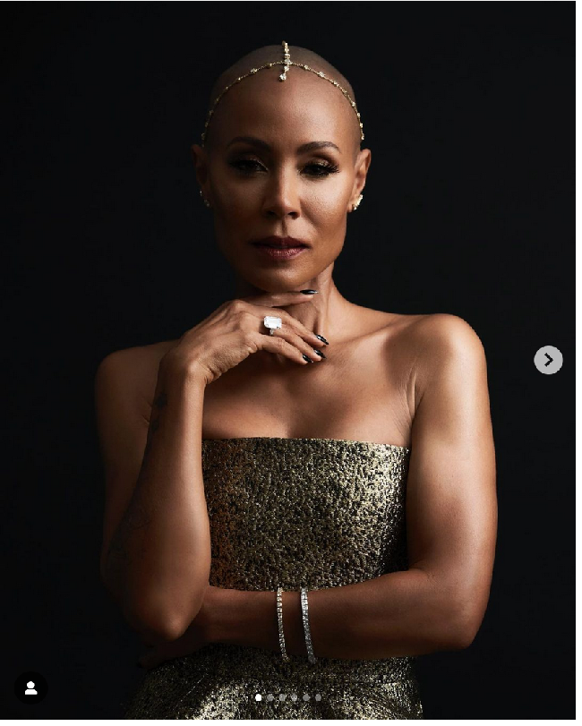 Will Smith sendiri sudah menuliskan permintaan maafnya atas aksinya menampar Chris Rock. Aku secara terbuka ingin meminta maaf kepadamu, Chris. Aku melewati batas dan aku salah. Aku sangat malu dan aksiku itu bukanlah perilaku dari sosok pria yang aku inginkan. Tidak ada tempat untuk kekerasan di dunia yang penuh cinta dan kebaikan, tulisnya di unggahan Instagram. Foto: Dok. AP, Instagram @jadapinkettsmith