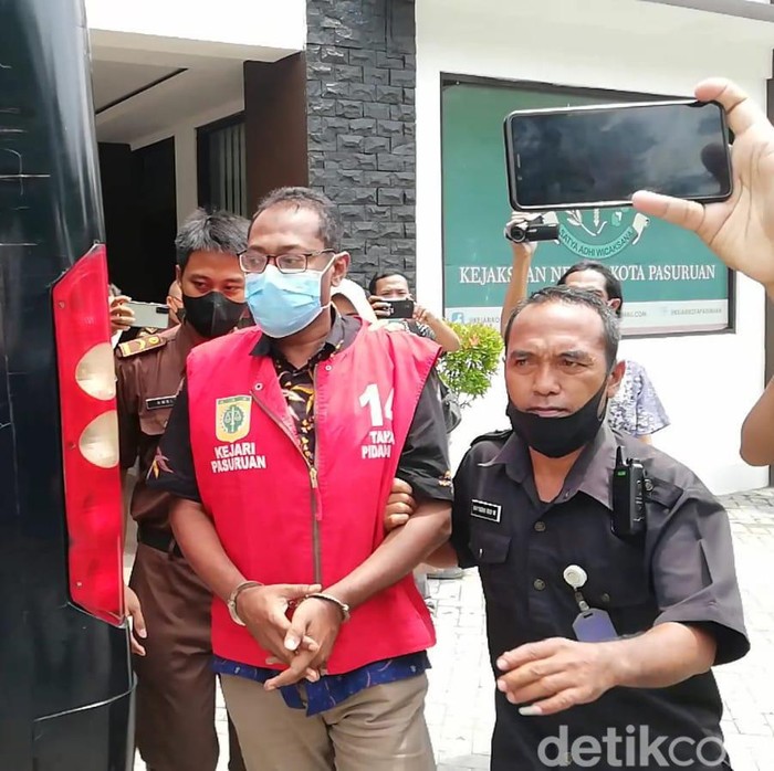 anggota dprd pasuruan, helmi