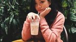 Pesona Aspri Termuda Hotman Paris yang Doyan Makan Burger