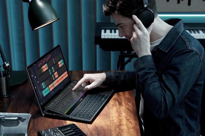 ASUS