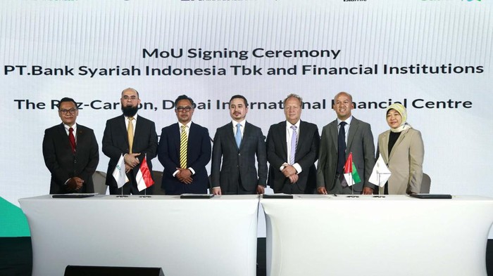 BSI gandeng sejumlah institusi keuangan global di Uni Emirat Arab. Langkah ini jadi strategi mewujudkan visi perusahaan menjadi Top 10 Global Islamic Bank.