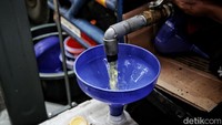 Kegiatan ini pun digelar sebagai salah satu upaya menyediakan minyak goreng dengan harga terjangkau di tengah kenaikan harga minyak goreng di pasaran.