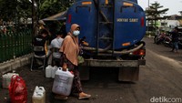 Seperti diketahui, harga minyak goreng di pasaran dan supermarket saat ini tembus Rp 48.000 per 2 liter.