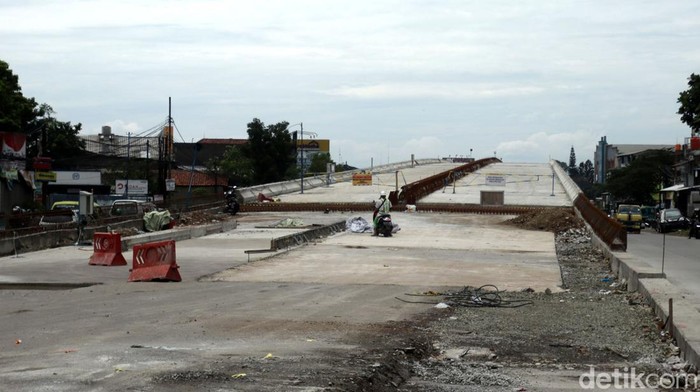 Flyover Kopo Segera Rampung, Pembangunan di Buahbatu Siap Dimulai Pembangunan Flyover Kopo dilaporkan akan segera rampung pada bulan April mendatang. Bandung pun kini tengah bersiap untuk memulai pembangunan Flyover Buahbatu.