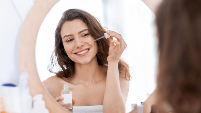 Ilustrasi Skincare Serum Wajah