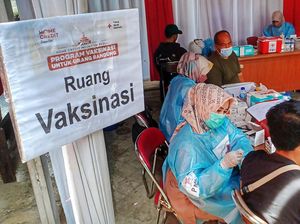 Vaksin COVID-19 Tidak Membatalkan Puasa, Ini Penjelasan Pakar UGM