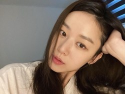 8 Foto Lee Joo Myung, Pemain Twenty Five Twenty One Bikin Penonton Nangis