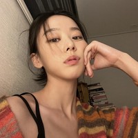 “nangis sesegukan liat ji seung wan di eps 12 keren bgttt,” “gila w nangis banget liat ji seung wan pas perpisahan di sekolah,” “seung wan bisa nahan nangis pas dipeluk ji woong tapi aku tidak,” komentar sejumlah netizen melihat akting Lee Joo Myung. Foto: dok. Instagram @jmyoungl