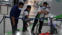 Sepeda listrik Raynor buatan Dharma mengandalkan Bataraz battery pack sebagai sumber tenaga listrik yang mampu mencapai 50 kilometer untuk sekali pengecasan selama empat jam.