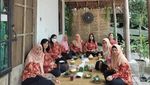 Menikmati Gatot dan Tiwul di Pelosok Kalimantan, Penjualnya Bule Australia!