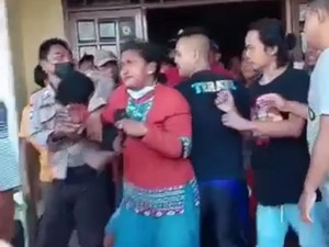Pasutri di Bojonegoro Dimassa Saat Gagal Curi Motor
