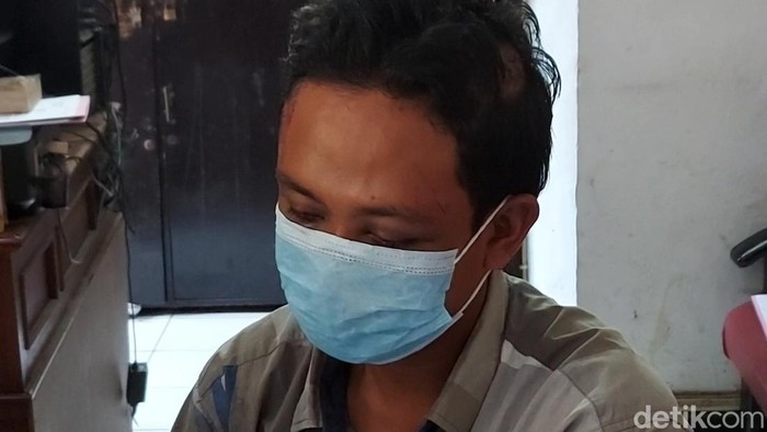 pencuri kotak amal