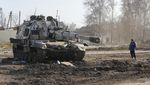 Perlawanan Ukraina Bikin Tank-tank Rusia Jadi Besi Kiloan