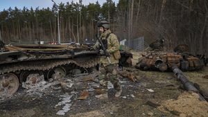 Perlawanan Ukraina Bikin Tank-tank Rusia Jadi Besi Kiloan
