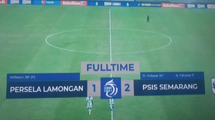 Persela menjamu PSIS Semarang dalam laga terakhir Liga 1 2021/2022. Dalam laga ini, Persela kembali gagal memetik kemenangan.