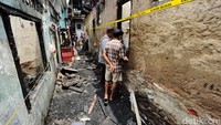 Diketahui tak ada korban jiwa akibat kebakaran tersebut. Namun, kebakaran menyebabkan 105 warga dari 16 Kepala Keluarga (KK) terpaksa mengungsi lantaran rumah tinggalnya ludes dilalap api.