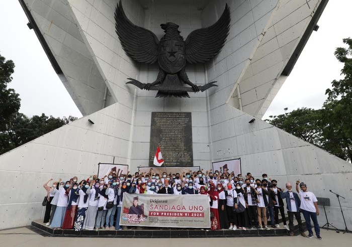 Relawan Sandiaga