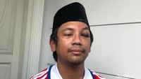 Mobil yang ditumpangi Rian dan personel DMasiv lainnya mengalami kecekalaan di jalan raya Desa/Kecamatan Asembagus, Situbondo pada Minggu (27/3/2022) sekitar pukul 03.30 WIB karena sopir mengantuk. Foto: Hanif/detikHOT