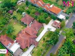 9 Potret Rumah Mewah Mayangsari di Purwokerto, Rusa Berkeliaran di Halaman