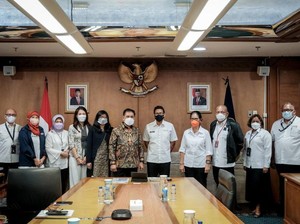 Rayu Turis China, Sandiaga Promosi Wisata Bahasa Mandarin