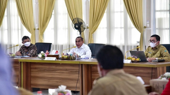 Suasana Rapat Membahas Inflasi di Rumah Dinas Gubsu (dok. Istimewa)
