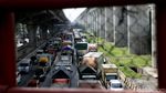 Tol Japek Arah Jakarta Macet Panjang, Ada Apa?