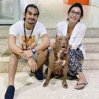 Perceraian Tyas Mirasih dan mantan suaminya, Raiden Soedjono sempat menghebohkan publik. Sempat beredar kabar bahwa perceraiannya itu dikarenakan adanya orang katiga. Beberapa menduga bahwa orang ketiga tersebut adalah Tengku Tezi. Foto: Instagram