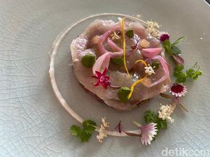 Unik! Seafood Segar khas Puglia Diracik oleh 3 Orang Chef Italia di Restoran Ini