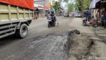 Waduh... Akibat Pengalihan Arus Lalin, Jalan di Rangkasbitung Rusak