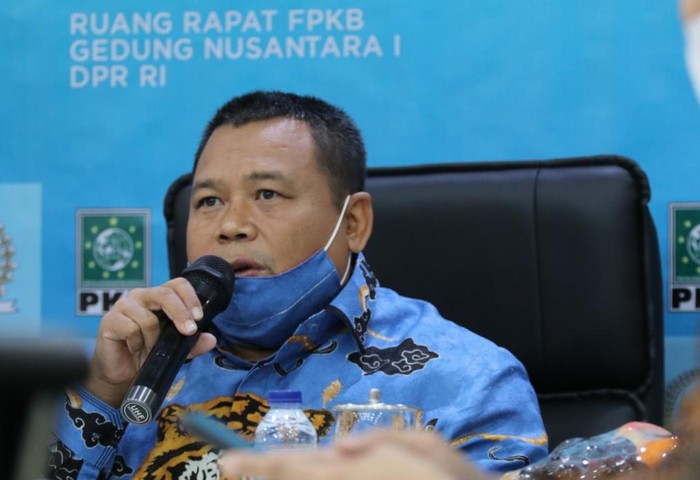 Wakil Ketua Komisi XI DPR Fathan Subchi