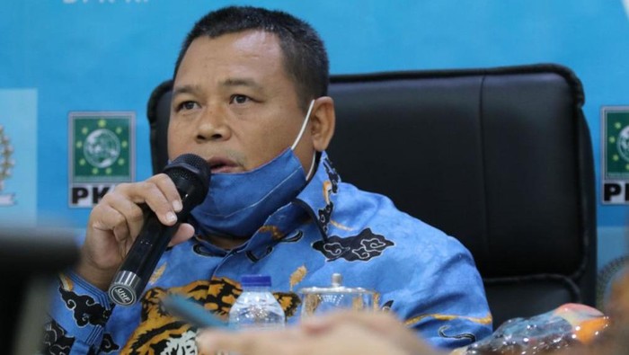Wakil Ketua Komisi XI DPR Fathan Subchi