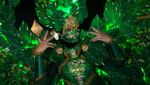 Warna-warni Parade Kostum di Semarang Night Carnival 2022