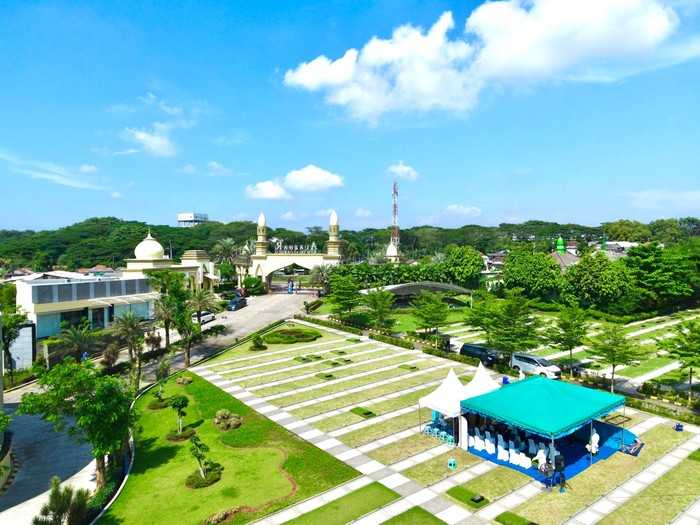 Al Azhar Memorial Garden