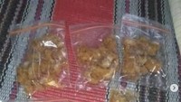 Niat hati ingin menuntaskan rasa lapar dengan makan ayam geprek, ternyata netizen ini malah dapat potongan ayam kecil-kecil dalam sachet. Yang diharapkan ayam geprek, tapi kayak nugget geprek, tuturnya.