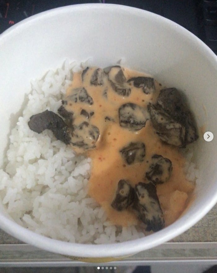 Apes! 10 Momen Netizen Dapat Ayam Geprek 'Sachet' hingga Tempe Gosong Apes! 10 Momen Netizen Dapat Ayam Geprek 'Sachet' hingga Tempe Gosong
