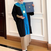 Novia Giana NurjanahWanita lain yang sedang hamil saat wisuda profesi adalah Novia Giana. Istri dari pemain Ikatan Cinta, Ikbal Fauzi, itu telah lulus jadi dokter di kehamilannya yang menginjak 31 minggu. Dikatakan jika Sarjana Pendidikan Dokter itu juga telah menjalani masa koas di salah satu rumah sakit di Bandung.Foto: Dok. Internet/Instagram