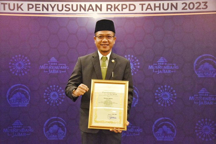 Bupati Bandung H.M. Dadang Supriatna