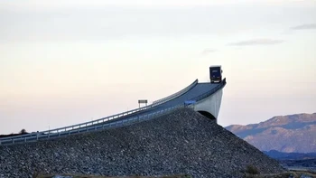 Jalan di ujung. Foto: Pocket-lint